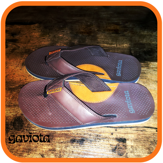 The Grok Sandals (tan)